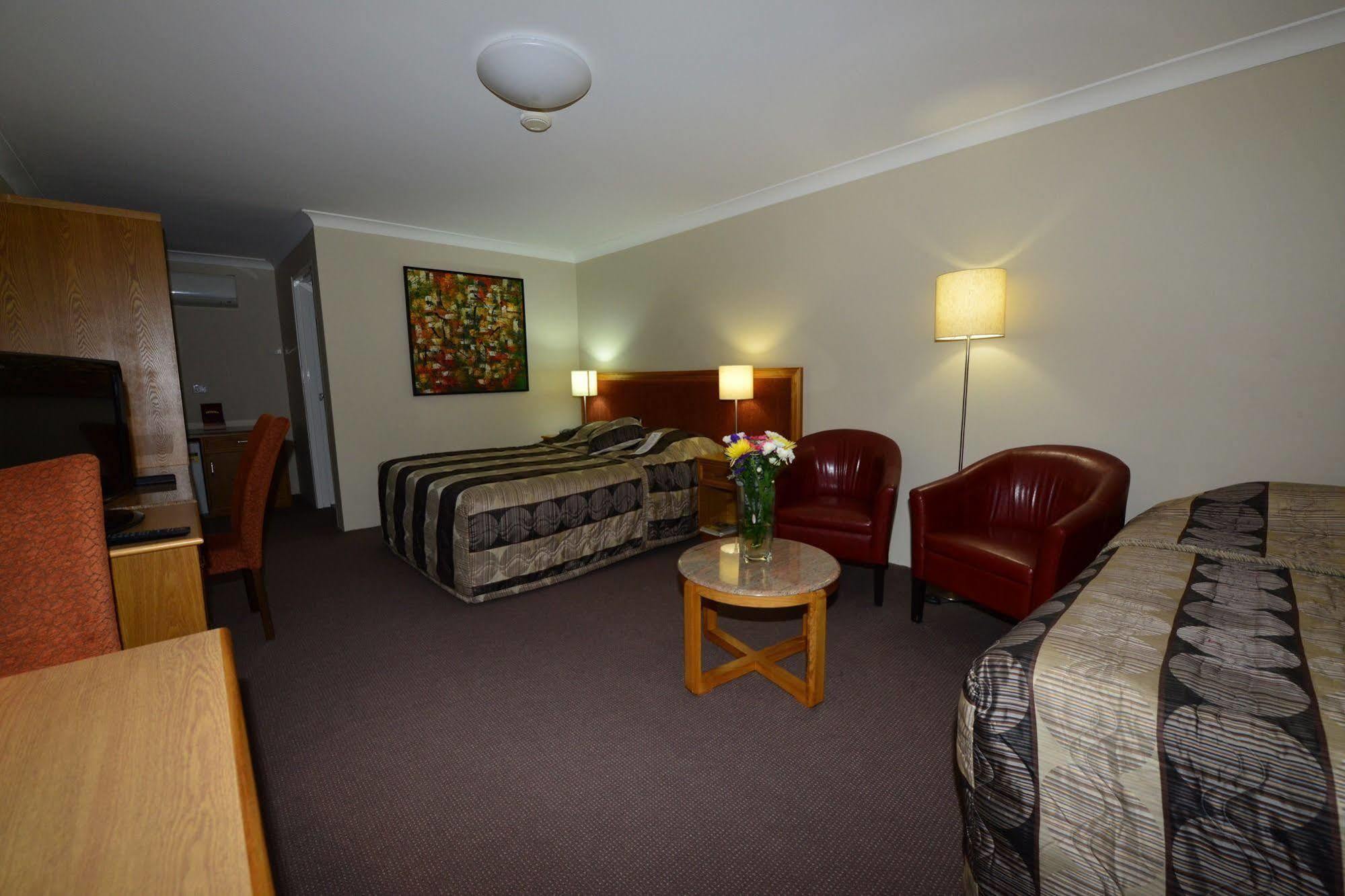 Winning Post Motor Inn Mudgee Exterior photo
